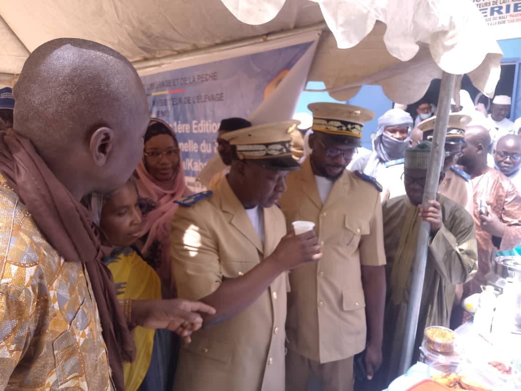 Préparation de produits laitiers pendant la formation à Kabara